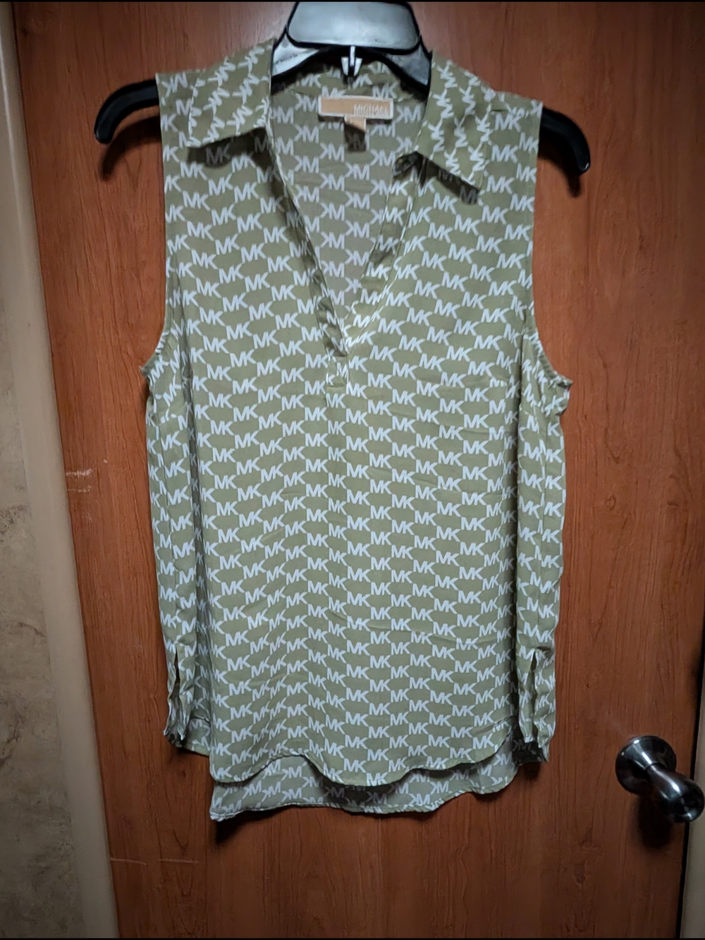 MICHAEL Michael Kors Sage Green Logo-Print Sleeveless Collared Shell